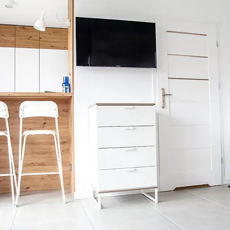Al-dom Apartament Sloneczny Z Miejscem Parkingowym Апартаменты