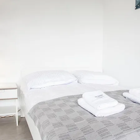 Al-dom Apartament Sloneczny Z Miejscem Parkingowym Устроне-Морске