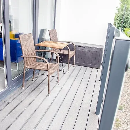 Al-dom Apartament Sloneczny Z Miejscem Parkingowym Апартаменты Устроне-Морске